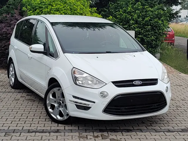 FORD S-Max Titanium